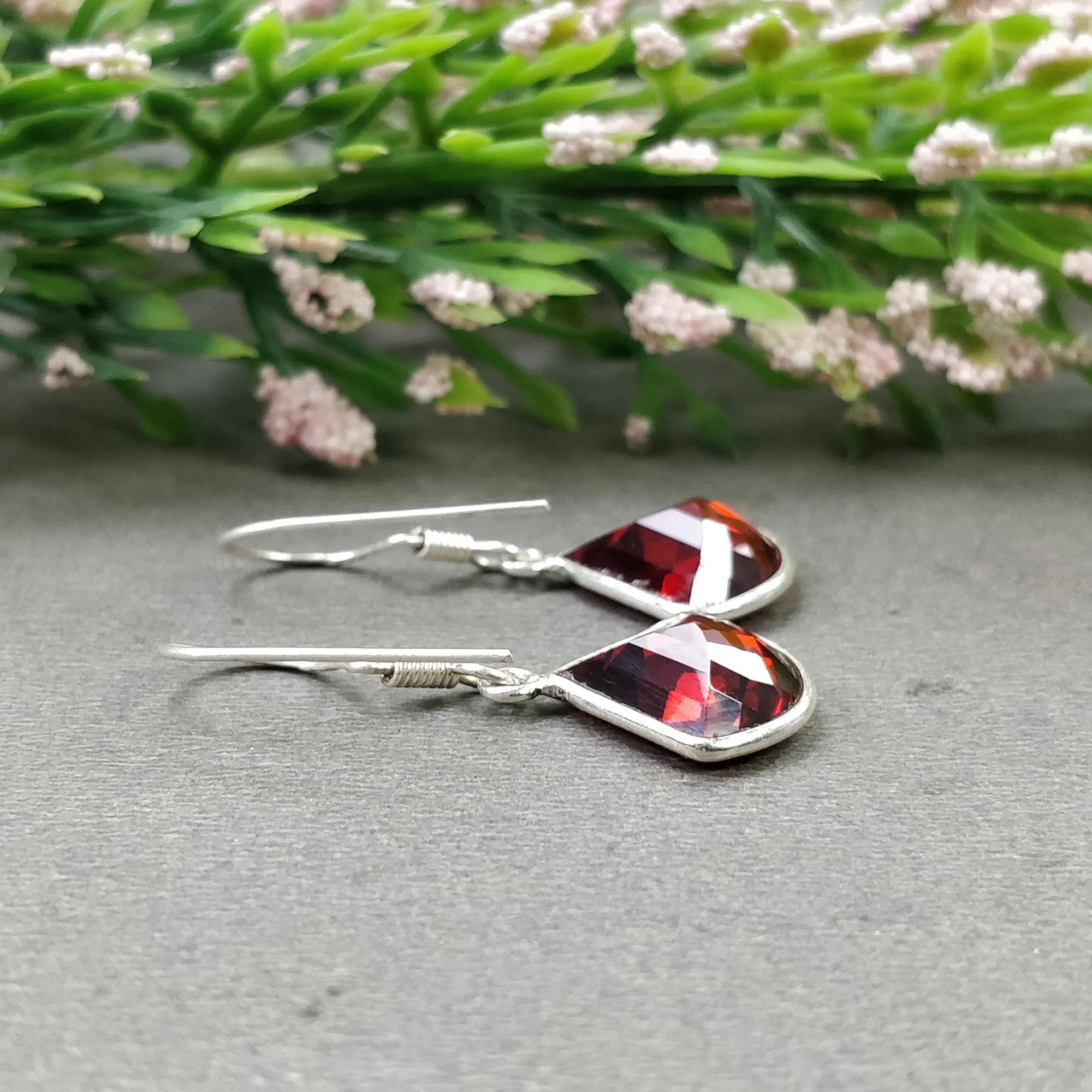 925 Sterling Silver : 4.66gms Synthetic Manmade Blue Coral Simulated Bezel Set Drop Dangle Hool Earring 1.35"