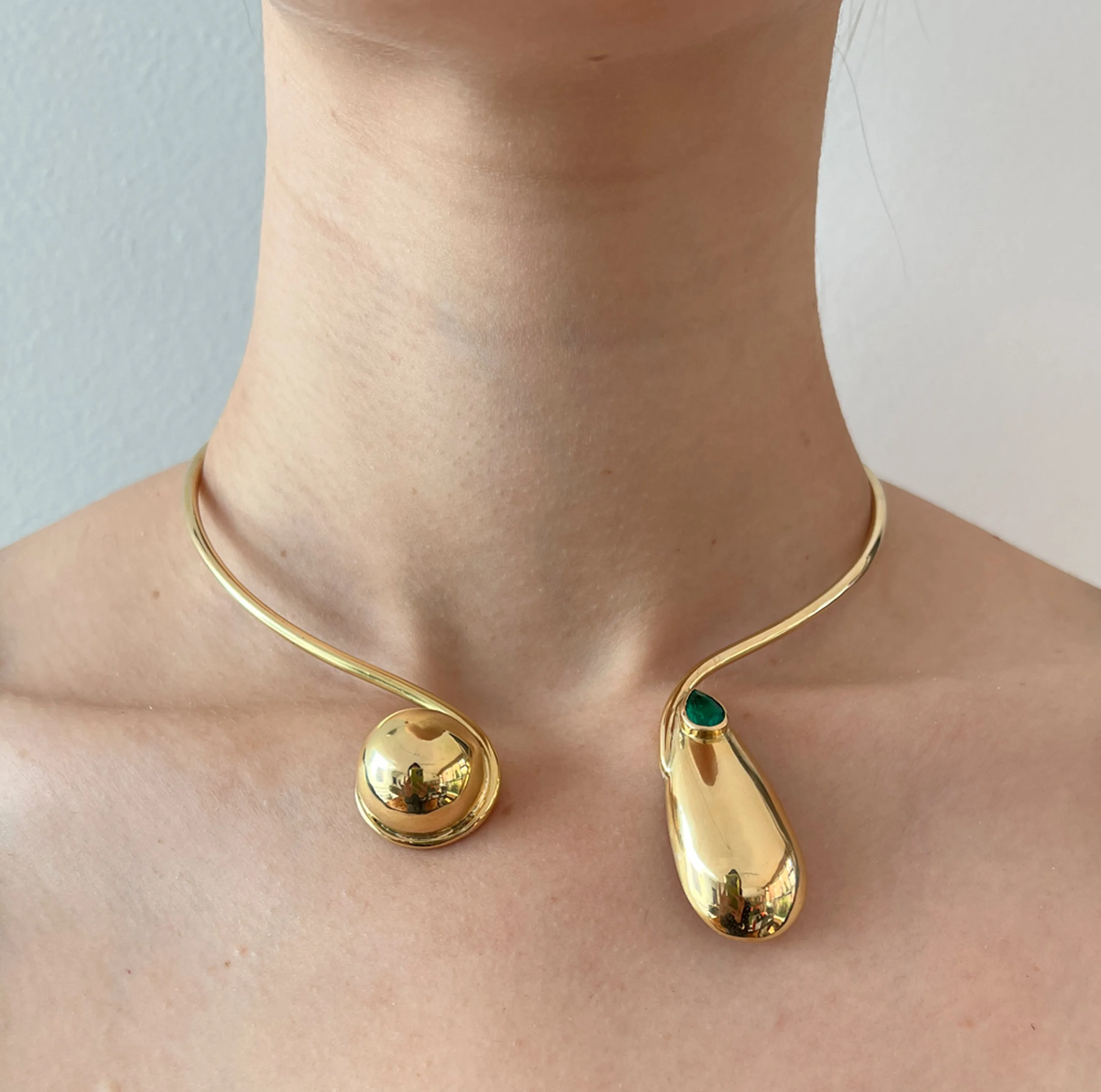 Choker esmeralda