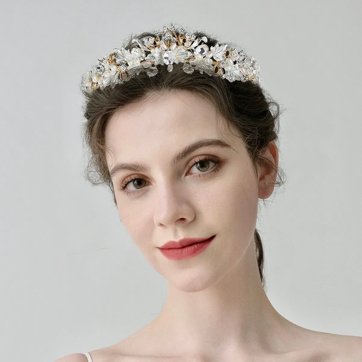 "Giada" - Pearl and Crystal Bridal Tiara - Available in Yellow Gold and Silver