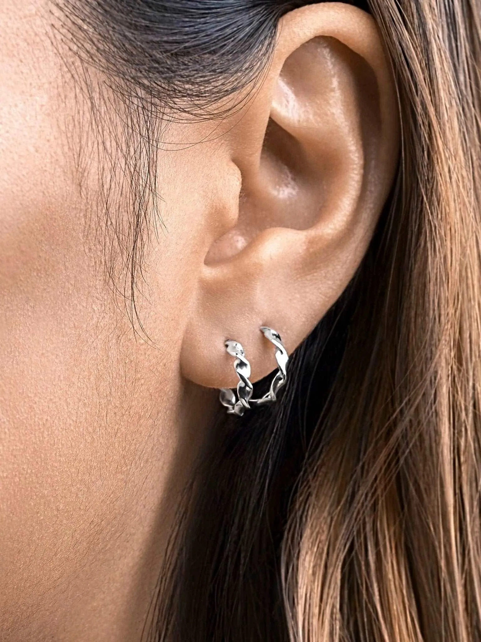 Small Twist Hoop Earrings