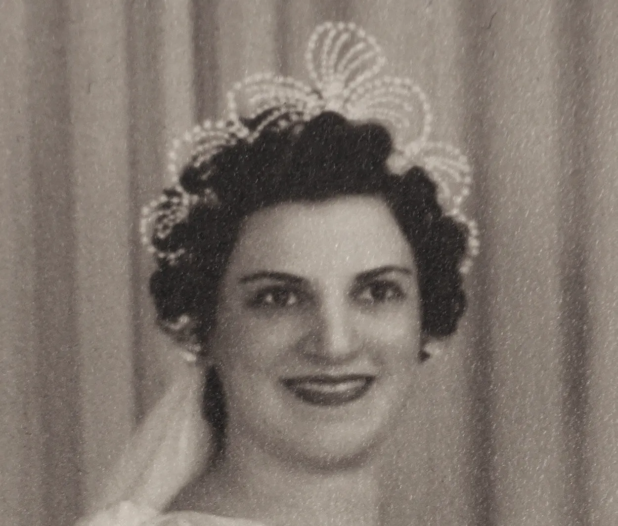 Vintage 1930s Wedding Wax Tiara Bridal Headpiece w Photo & Provenance